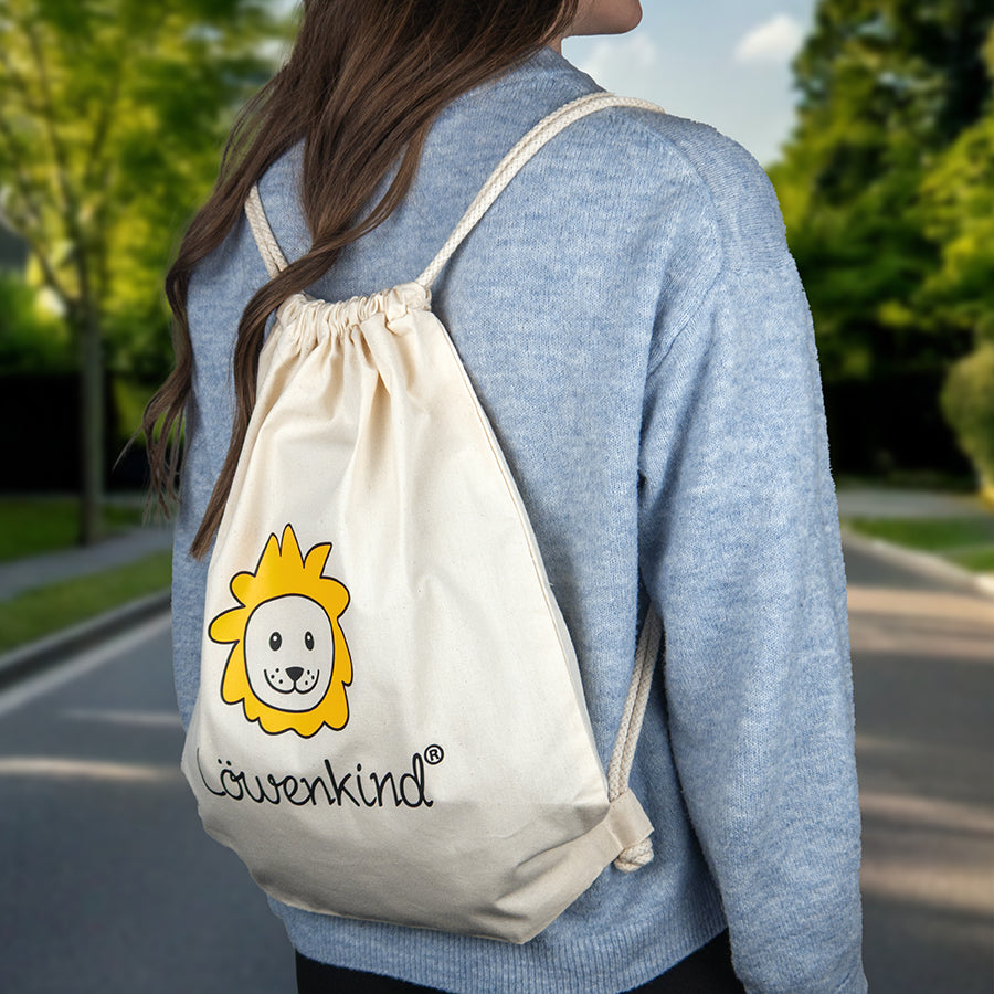 großer Rucksack getragen