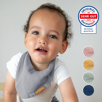 Kind mit Halstuch Mini in 4 Farben (Grau, Altorsa, Pistazie oder Senfgelb) mit dermatest Siegel "SEHR GUT"